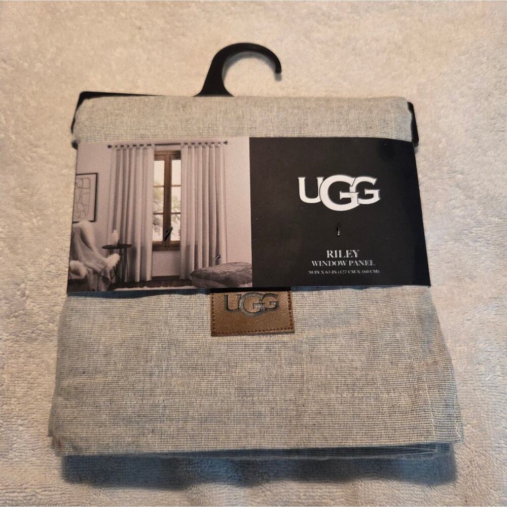 UGG Light Gray Riley Window Panel Riley 50x63 NEW!